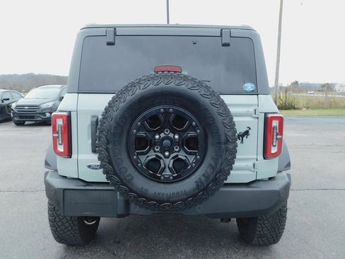 Used 2023 Ford Bronco Wildtrak image 8