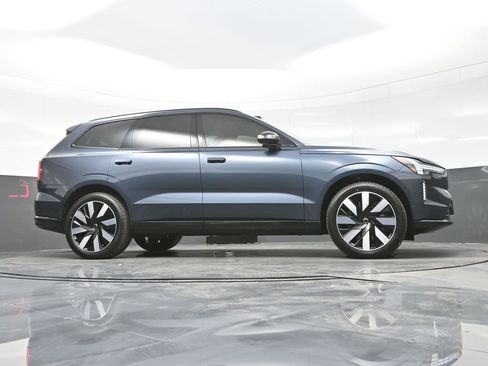 New 2025 Volvo EX90 Ultra image 28