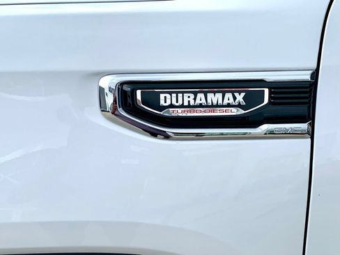 Used 2024 GMC Sierra 1500 Denali w/ Denali Reserve Package AWD/4WD image 9