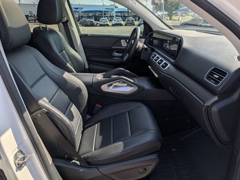 Used 2020 Mercedes-Benz GLE 350 4MATIC image 33