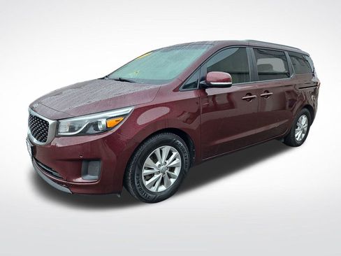 Used 2018 Kia Sedona LX w/ LX Essentials Premium Package FWD image 3