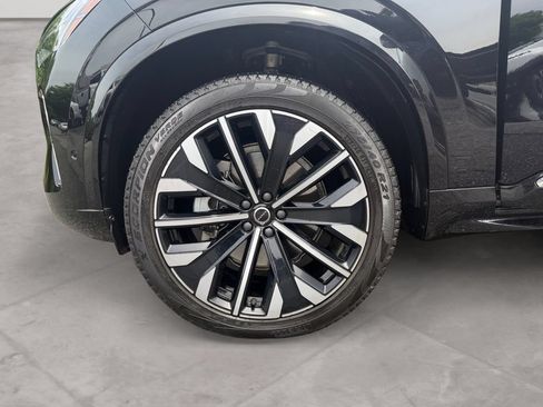 Used 2025 Volvo XC90 B6 Ultra w/ Protection Package AWD/4WD image 14