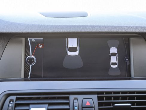 Used 2011 BMW 550i 550i image 22