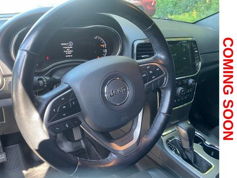 Used 2021 Jeep Grand Cherokee Laredo X AWD/4WD image 14