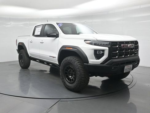 Used 2024 GMC Canyon AT4X w/ AT4X AEV Edition AWD/4WD image 49