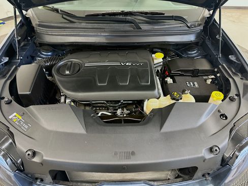 Used 2021 Jeep Cherokee Limited AWD/4WD image 35