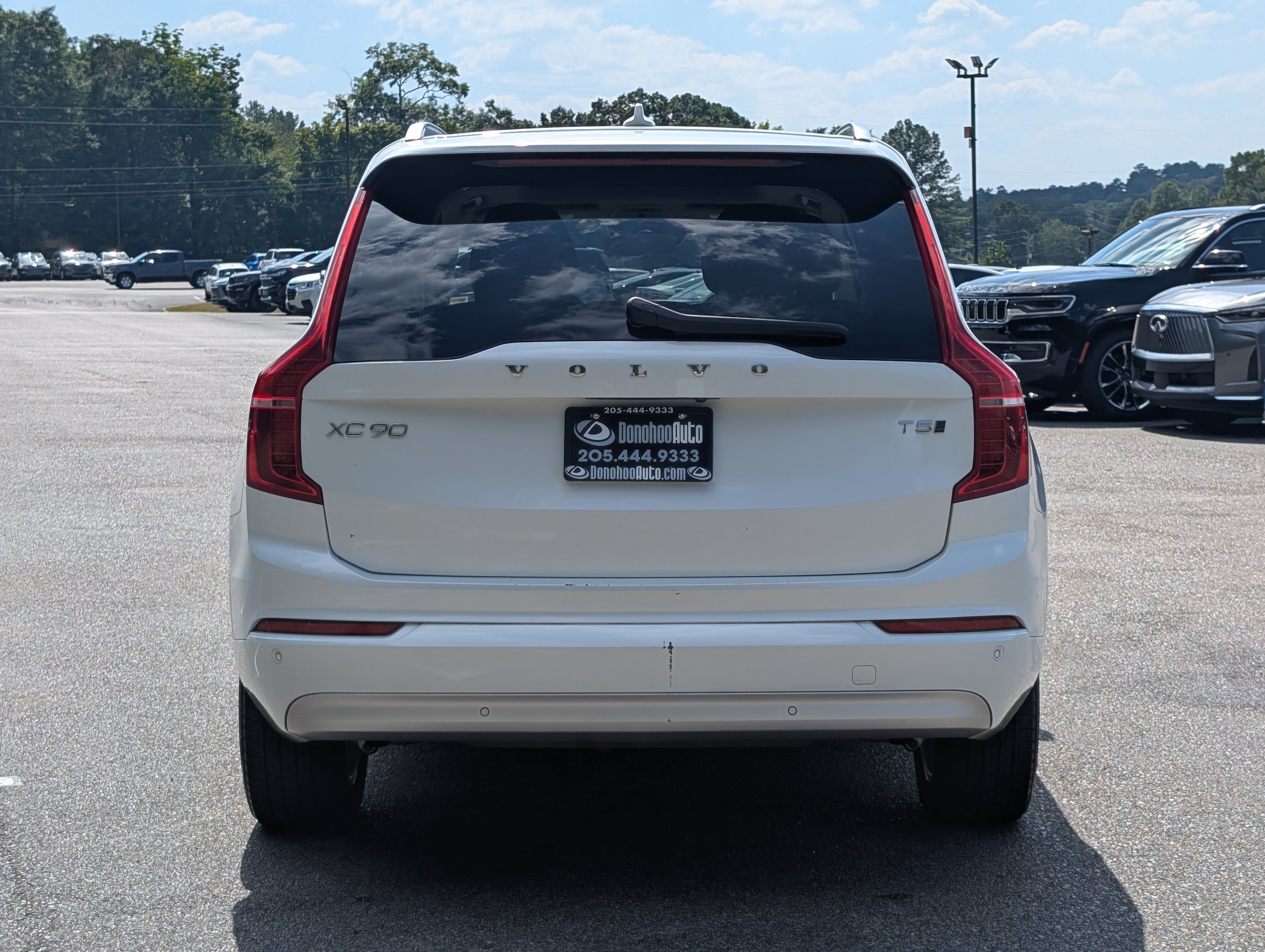 Used 2022 Volvo XC90 T5 Momentum AWD/4WD image 8