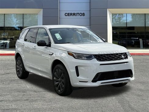 New 2025 Land Rover Discovery Sport S image 4