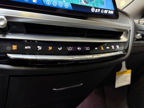 New 2026 Cadillac Lyriq Sport AWD/4WD image 33