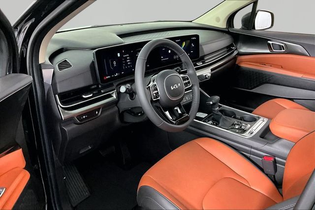 New 2026 Kia Carnival SX w/ SX Dark Edition Package FWD image 8