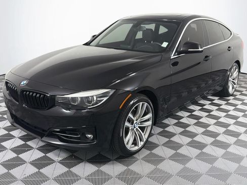 Used 2018 BMW 330i Gran Turismo xDrive AWD/4WD image 5