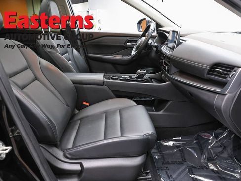 Used 2023 Nissan Rogue SV w/ SV Premium B Package AWD/4WD image 25