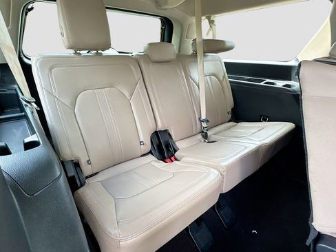 Used 2022 Ford Expedition Max Limited AWD/4WD image 30