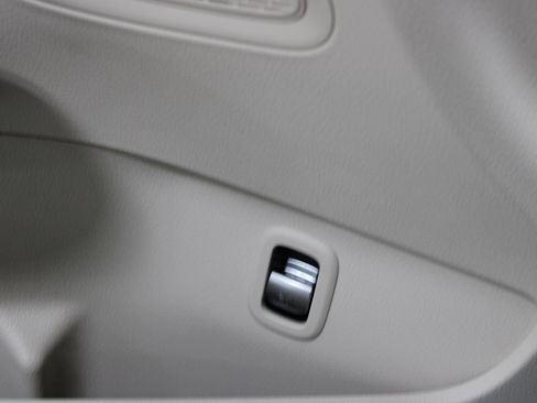 Used 2025 Mercedes-Benz C 300 4MATIC Sedan image 24