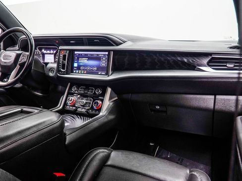 Used 2021 GMC Yukon Denali w/ Denali Premium Package AWD/4WD image 19
