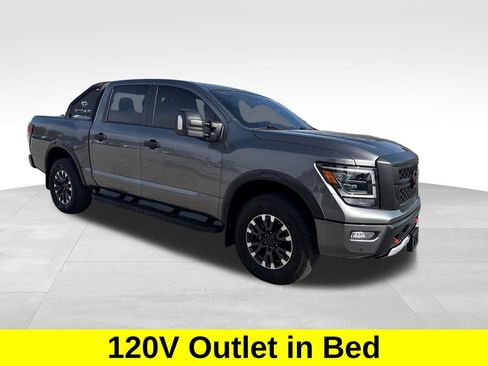 Used 2024 Nissan Titan PRO-4X w/ Pro-4x Convenience Package image 8