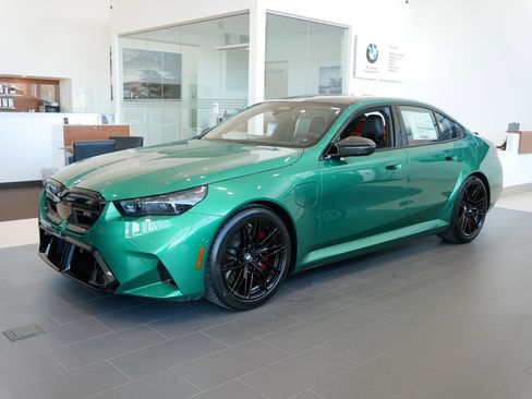 New 2026 BMW M5 w/ Carbon Package image 2