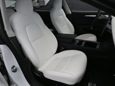 Used 2021 Tesla Model 3 Standard Range Plus RWD image 40
