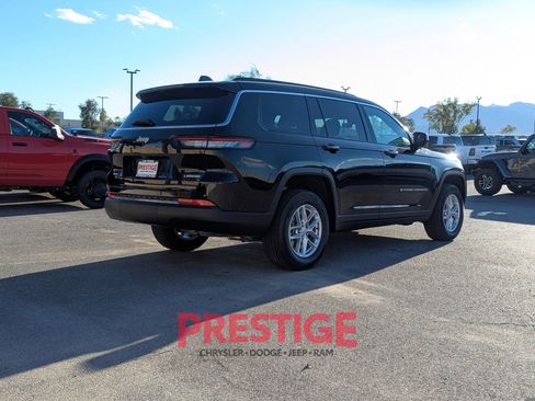 New 2026 Jeep Grand Cherokee L Laredo AWD/4WD image 5