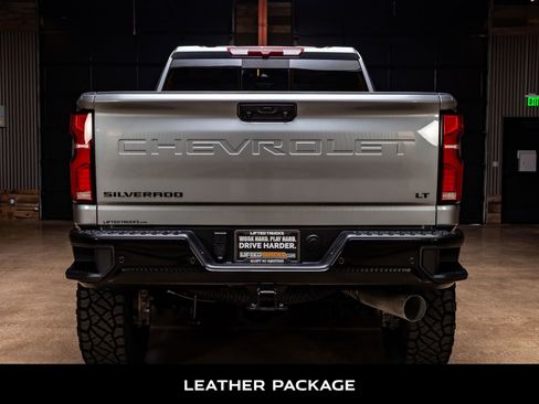 Used 2025 Chevrolet Silverado 2500 LT w/ Trail Boss Package image 8