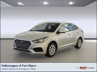 Used 2022 Hyundai Accent SE video 1