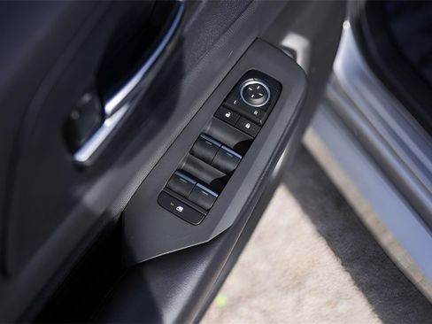 Used 2024 Toyota Prius Prime image 33