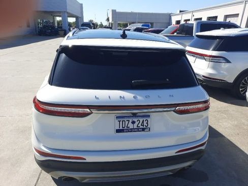 Used 2021 Lincoln Corsair Reserve w/ Elements Package FWD image 4