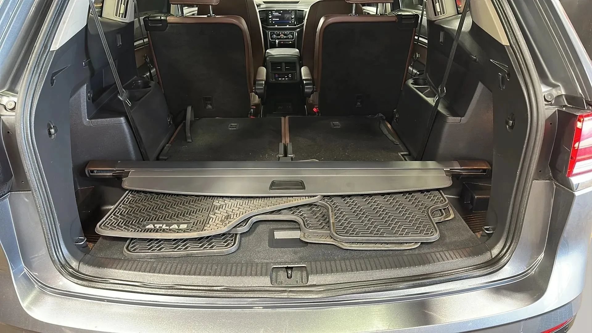 Used 2021 Volkswagen Atlas SEL AWD/4WD image 15