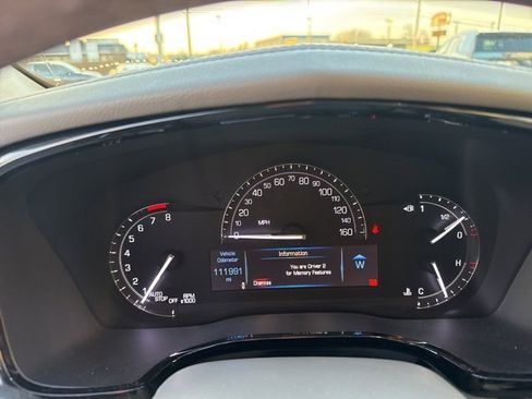 Used 2017 Cadillac XT5 Premium Luxury image 32