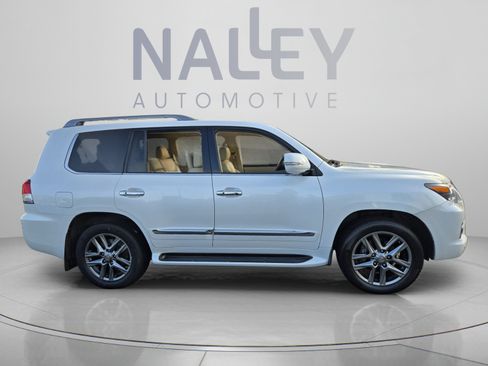 Used 2014 Lexus LX 570 4WD image 5