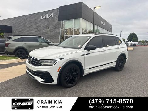 Used 2022 Volkswagen Tiguan SE R-Line FWD image 6