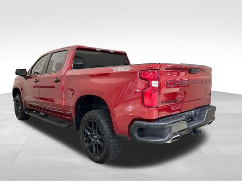 Used 2023 Chevrolet Silverado 1500 LT Trail Boss w/ LPO, Dark Essentials Package AWD/4WD image 3