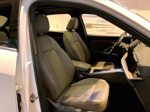 Used 2025 Audi Q5 Premium w/ Convenience Package AWD/4WD image 17