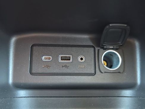 Used 2024 Chevrolet Equinox LT AWD/4WD image 27