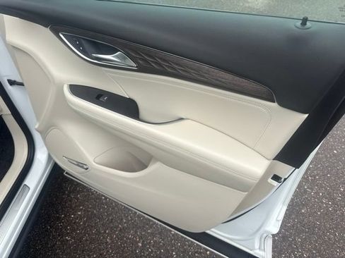 Used 2023 Buick Envision Avenir AWD/4WD image 41