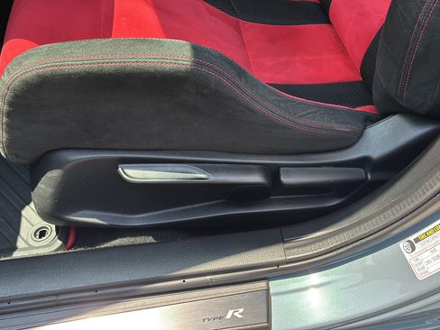 Used 2021 Honda Civic Type R image 13
