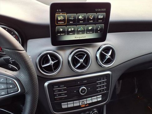 Used 2020 Mercedes-Benz GLA 250 image 5