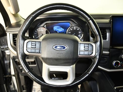 Used 2023 Ford Expedition XLT AWD/4WD image 14