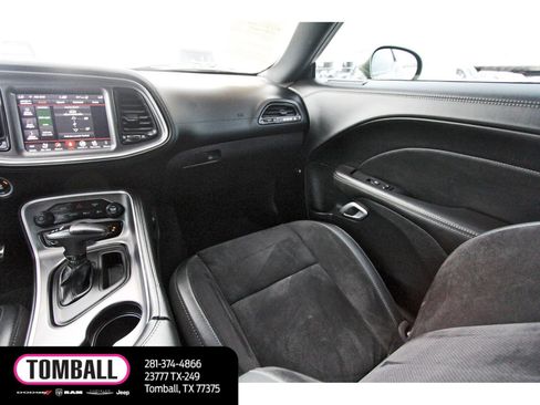 Used 2020 Dodge Challenger R/T Scat Pack RWD image 11
