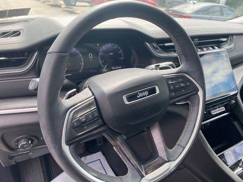 Certified 2023 Jeep Grand Cherokee L Limited w/ Black Appearance Package AWD/4WD image 24