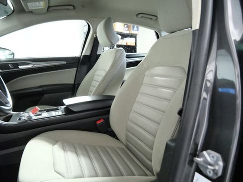 Certified 2018 Ford Fusion S FWD image 17