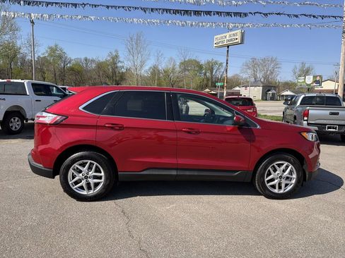 Used 2024 Ford Edge SEL AWD/4WD image 3