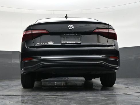 Used 2023 Volkswagen Jetta S image 23