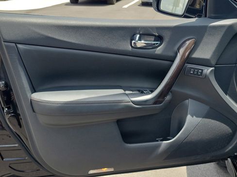 Used 2014 Nissan Maxima 3.5 SV w/ Premium Package FWD image 16