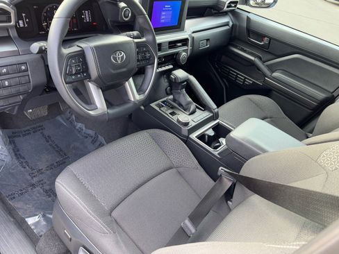 Certified 2025 Toyota 4Runner image 18