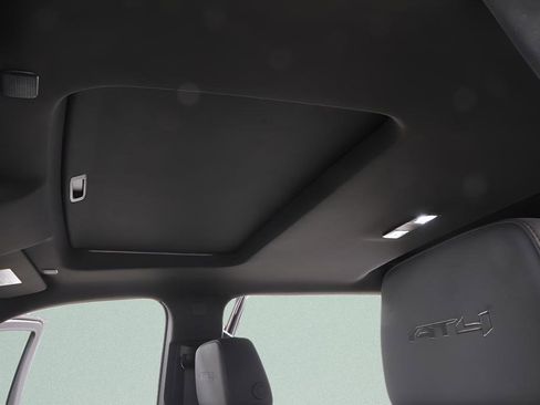 Used 2025 GMC Sierra 1500 AT4 w/ Technology Package image 9