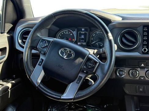 Used 2023 Toyota Tacoma TRD Sport AWD/4WD image 15