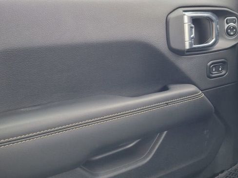 New 2026 Jeep Gladiator Sport AWD/4WD image 35