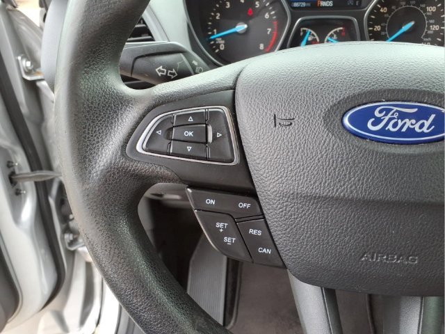 Used 2019 Ford Escape SE FWD image 16