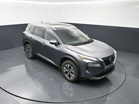 Used 2021 Nissan Rogue SV w/ Premium Package FWD image 19